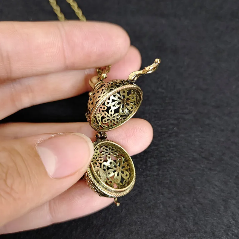 Винтажный латунный полый шар-м – обзор и цена Diffuser Necklace Locket