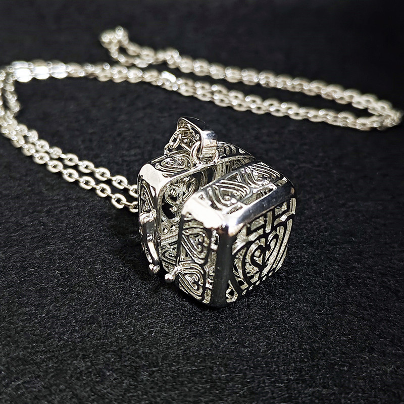 Винтажный латунный полый шар-м – обзор и цена Diffuser Necklace Locket
