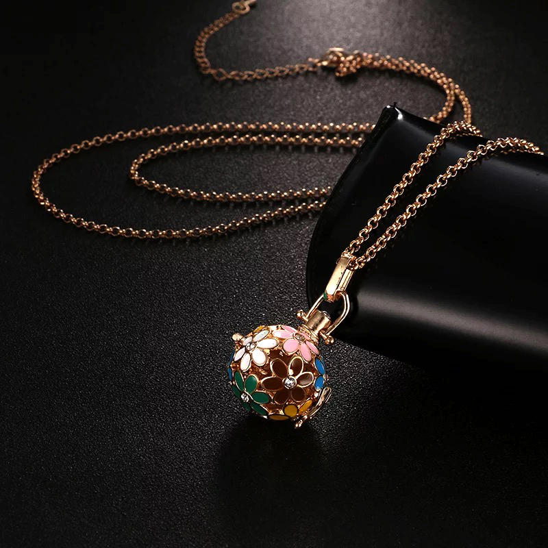 Различные стили живописи, ожер – обзор и цена Diffuser Necklace Locket